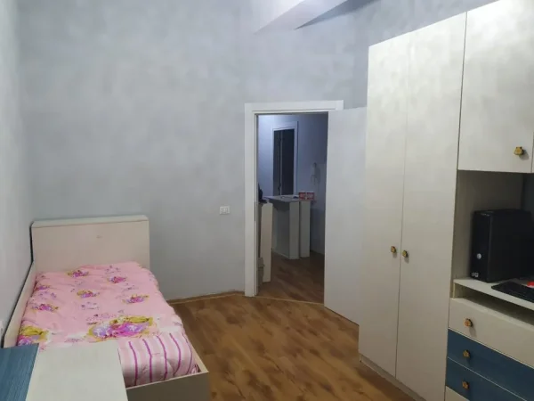 Tirane, jepet me qera apartament 2+1 Kati 2, 87 m² 150.000 € (Kodra e Diellit)