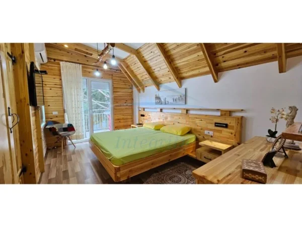 Durres, shitet apartament 2+1 Kati 3, 115 m² 250.000 € (Gjiri I Lalëzit, Durrës.)