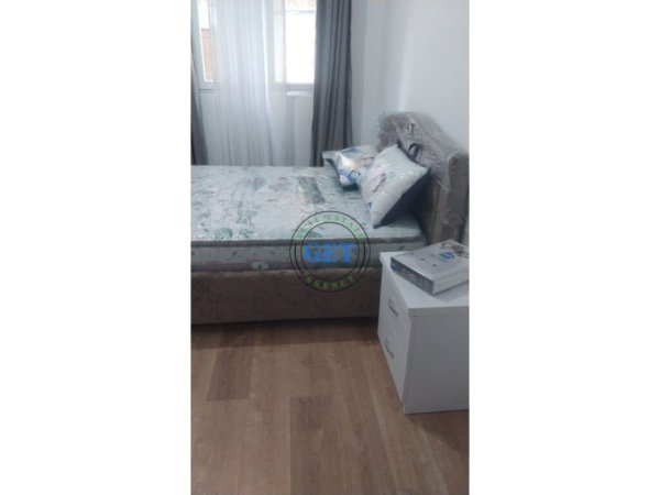 Tirane, jepet me qera apartament 1+1 Kati 1, 70 m² 450 € (Shkolla e Kuqe)