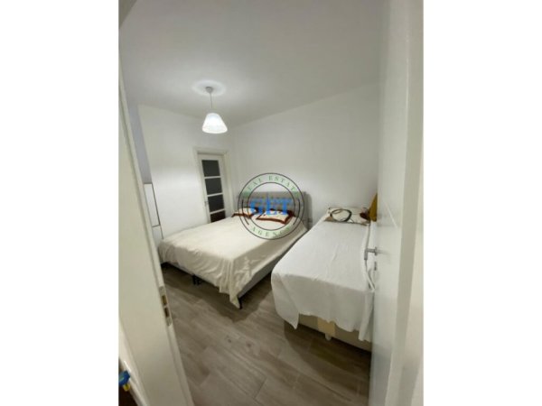 Durres, jepet me qera apartament 2+1 Kati 2, 100 m² 420 € (Vollga)