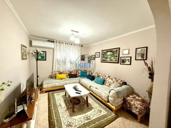 Durres, shitet apartament 3+1+Ballkon Kati 1, 135 m² 140.000 € (Lagjia 18)