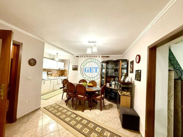 Durres, shitet apartament 3+1+Ballkon Kati 1, 135 m² 140.000 € (Lagjia 18)
