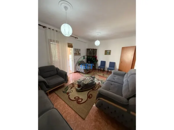 Durres, shitet apartament 1+1 Kati 8, 82.000 €