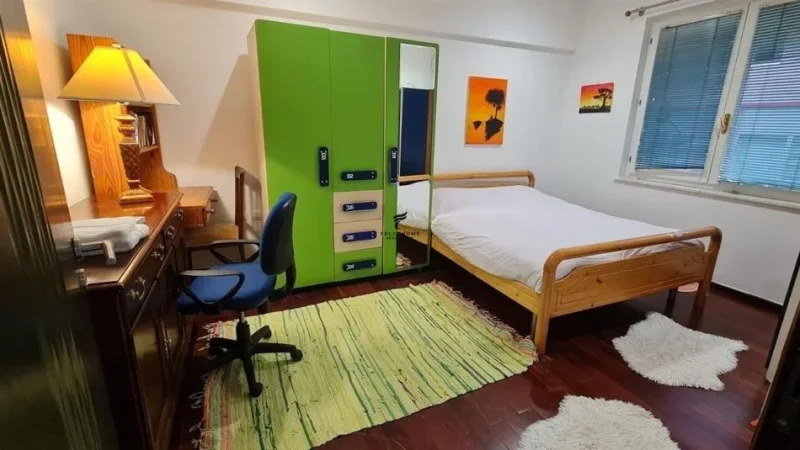 Tirane, jepet me qera apartament 1+1+Ballkon Kati 2, 59 m² 600 € (BLLOK)