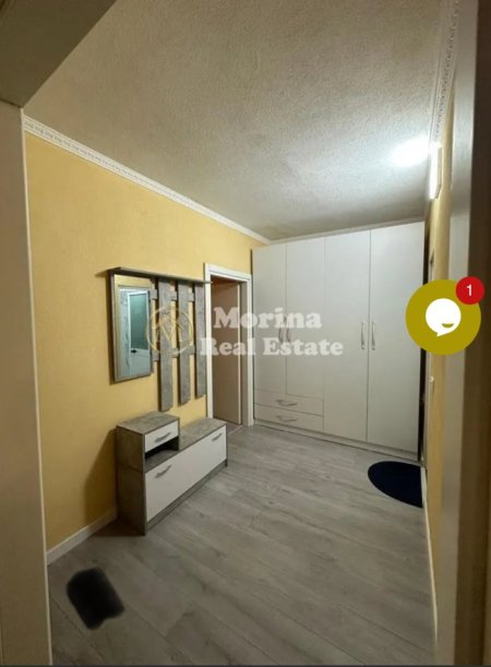 Tirane, jepet me qera apartament 1+1 Kati 4, 60 m² 450 € (Brryli)