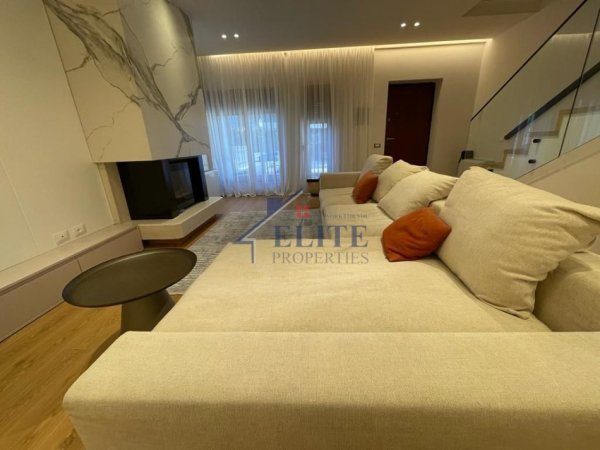 Tirane, jepet me qera Vile 3+1+Aneks+Ballkon Kati 2, 193 m² 3.000 € (Prane Teg)