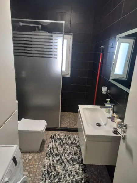 Tirane, shitet apartament 1+1 Kati 6, 74 m² 95.000 € (ALI DEMI)