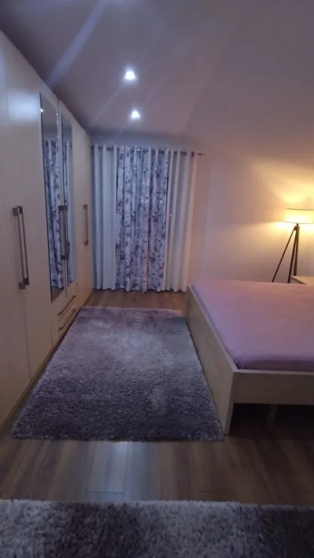 Tirane, jepet me qera apartament 1+1 Kati 4, 1 m² 400 € (Kel kodheli)
