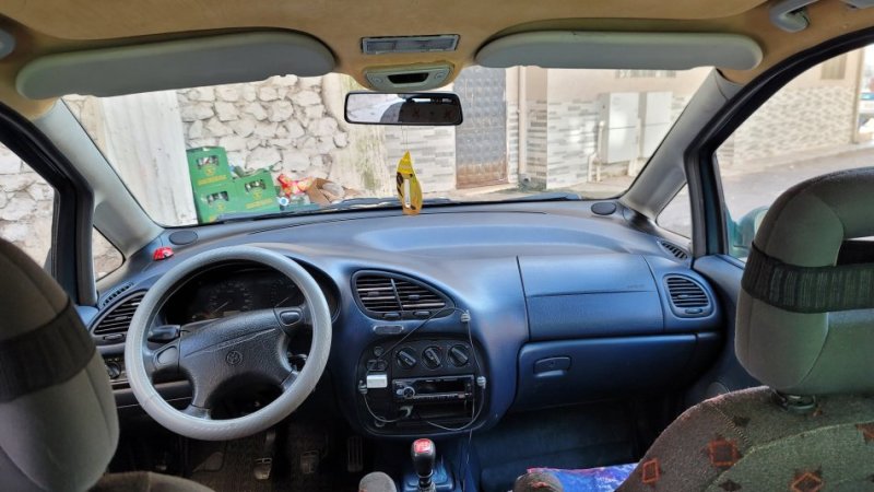 Librazhd, shes makine Sharan Nafte, jeshile manuale Klima 400.030 km 2.300 €