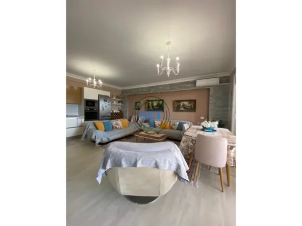 Durres, shitet apartament 2+1 Kati 6, 150.000 €