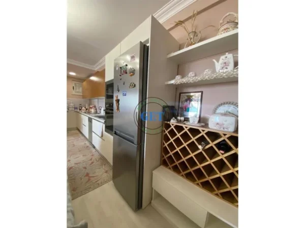 Durres, shitet apartament 2+1 Kati 6, 150.000 €