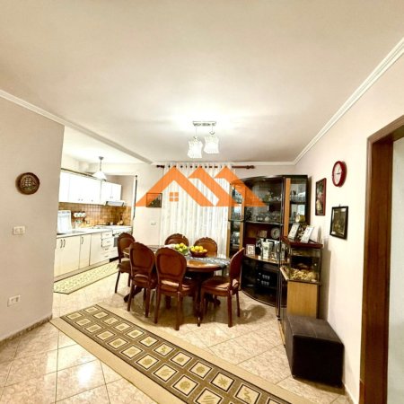 DURRES,SHITET APARTAMENT 140 m²,150,000 Euro (Lagja 18)