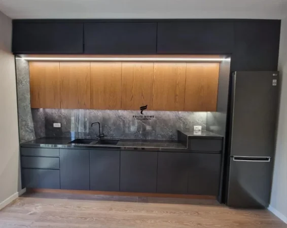 Tirane, jepet me qera apartament 2+1+Ballkon Kati 3, 106 m² 1.100 € (SAUK)