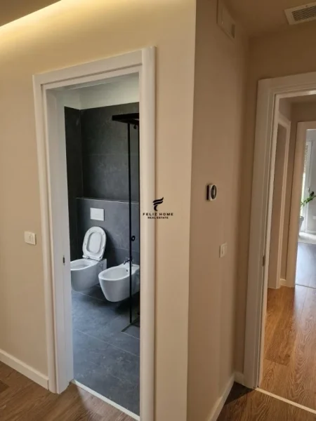 Tirane, jepet me qera apartament 2+1+Ballkon Kati 3, 106 m² 1.100 € (SAUK)