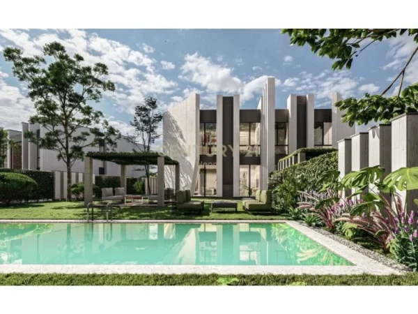 Tirane, shes Vile , 686 m² 1.800.000 € (Liqeni i Thatë)