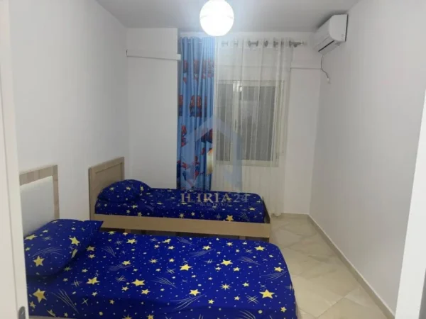 Tirane, jap me qera apartament 2+1+Ballkon Kati 2, 110 m² 600 € (Don Bosko)