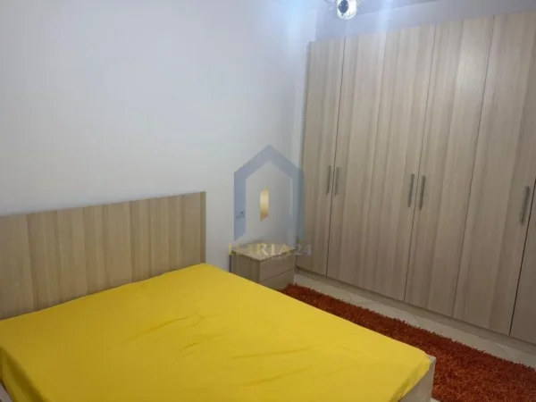 Tirane, jap me qera apartament 2+1+Ballkon Kati 2, 110 m² 600 € (Don Bosko)
