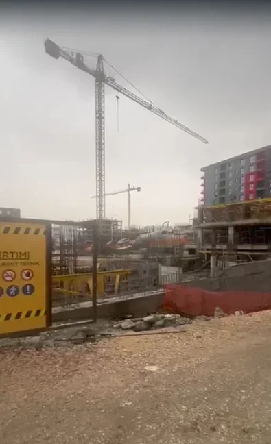 Tirane, shitet apartament 1+1 Kati 4, 70 m² 66.500 € (Paskuqan)