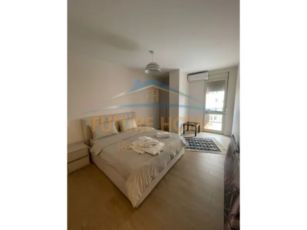 Tirane, jepet me qera 1+1 Kati 5, 75 m² 750 € (Rruga e Kavajes)