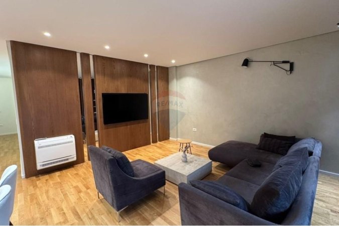 Tirane, jepet me qera apartament 2+1+Ballkon Kati 3, 149 m² 2.300 € (TEG - LUNDER)