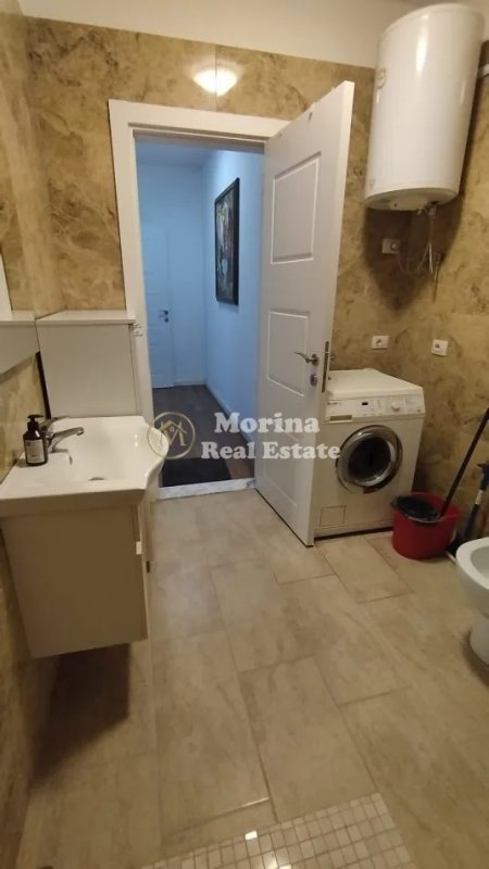Tirane, jepet me qera apartament 1+1 Kati 4, 55 m² 400 € (Rruga e Kavajes — Qendra Globe)