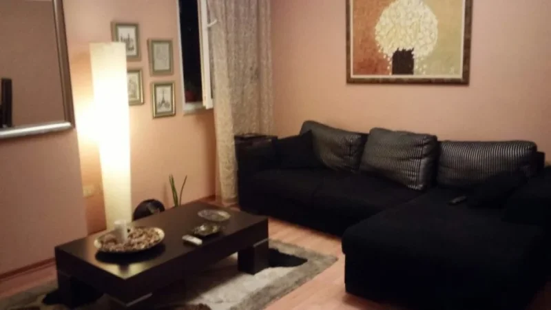 Tirane, jepet me qera apartament 1+1+Aneks+Ballkon Kati 4, 450 € (rruga e elbasanit)