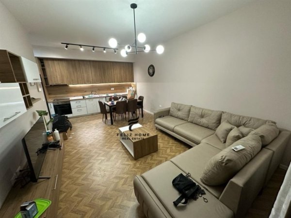Tirane, jepet me qera apartament 1+1+Ballkon Kati 1, 85 m² 550 € (FUSHA E AVAICIONIT)