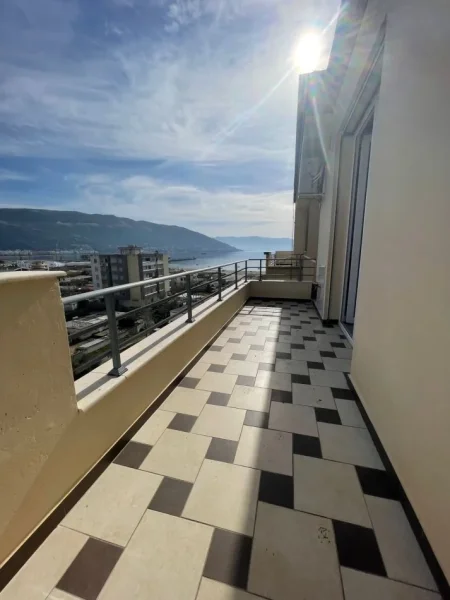 Vlore, shitet apartament 2+1+Ballkon Kati 5, 89 m² 146.850 € (Plazhi Vjeter, Vlore)
