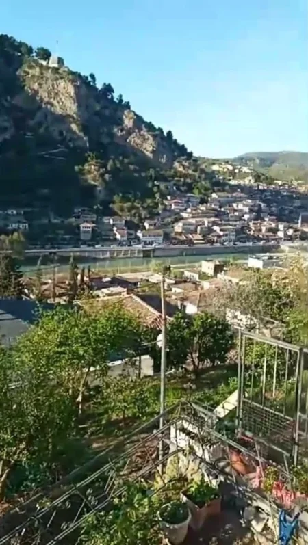 Berat, shitet shtepi 2+1 Kati 1, 78 m² 156.000 € (SHITET SUPER SHTEPI 2+1 NE GORICE NE BERAT.)