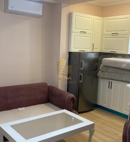 Tirane, jepet me qera shtepi 1+1 Kati 1, 60 m² 360 € (Rruga Filip Shiroka)