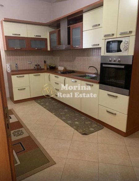 Tirane, jepet me qera shtepi 2+1 Kati 2, 110 m² 450 € (Rruga Elbasanit/ Akademia e Policise)