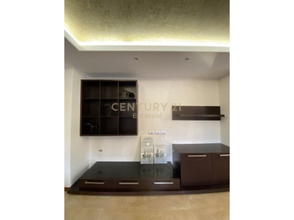 Tirane, shes apartament 3+1+Aneks+Ballkon Kati 4, 135 m² 460.000 € (Qender)