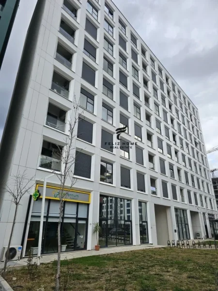 Tirane, jepet me qera zyre Kati 1, 88 m² 500 € (BULEVARDI I RI)