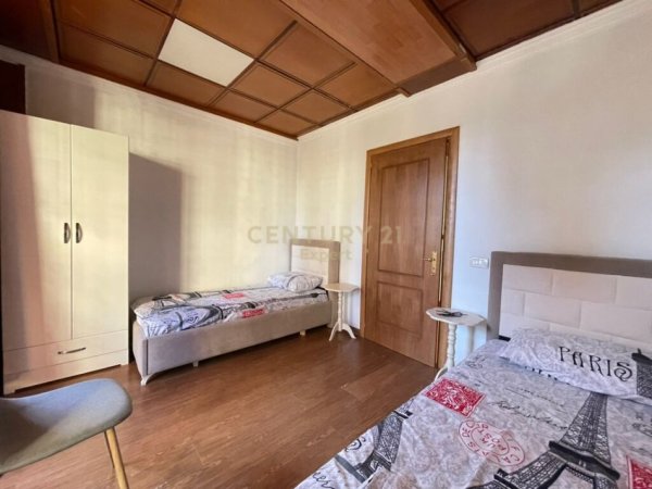 Tirane, shes apartament duplex Dublex Kati 3, 160 m² 510.000 € (BLLOK)