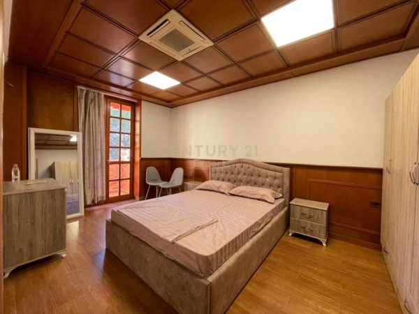 Tirane, shes apartament duplex Dublex Kati 3, 160 m² 510.000 € (BLLOK)