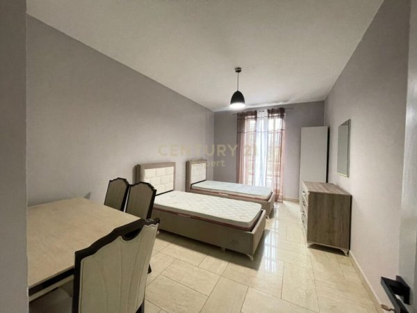 Tirane, shes apartament duplex Dublex Kati 3, 172 m² 520.000 € (Ish Bllok)