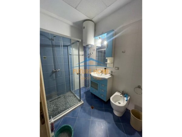 APARTAMENT 2+1 ME QERA , PRANE DELIJORGJIT , RRUGA KAVAJES