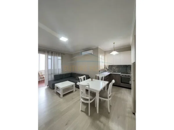 APARTAMENT 1+1 ME QERA NE BLLOK