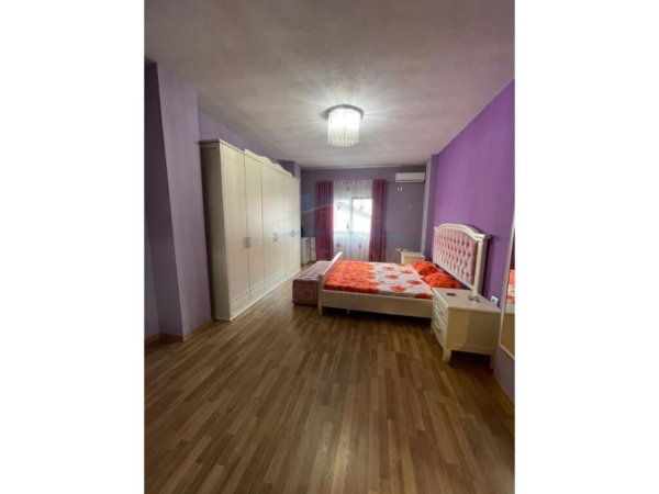 Tirane, jepet me qera Vile Kati 0, 250 m² 1.350 € (Jordan Misja)