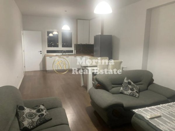 Tirane, jepet me qera apartament 2+1 Kati 2, 85 m² 500 € (Institut)