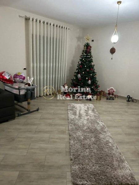 Tirane, jepet me qera shtepi 2+1 Kati 0, 800 m² 3.000 € (Porcelan)