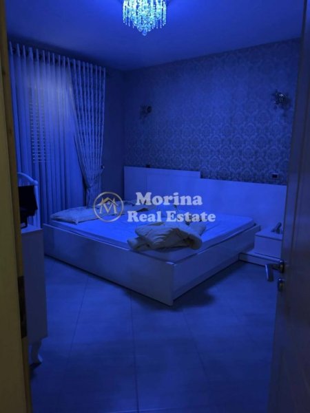 Tirane, jepet me qera shtepi 2+1 Kati 0, 800 m² 3.000 € (Porcelan)