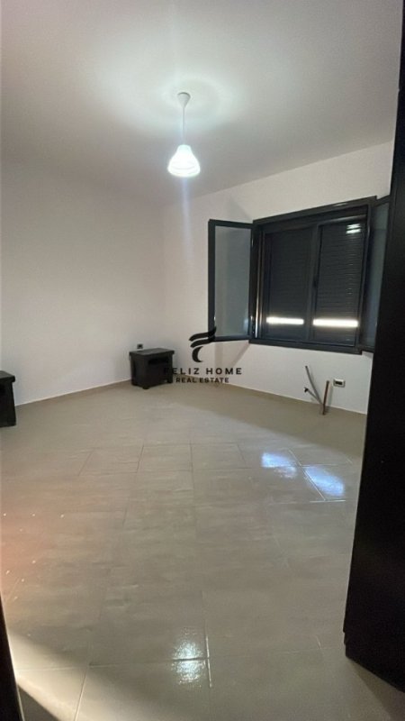 Tirane, jepet me qera apartament 3+1 Kati 3, 140 m² 400 € (SELITE)