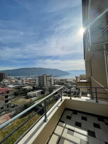 Vlore, shitet apartament 2+1+Ballkon Kati 6, 103 m² 170.000 € (Rruga : "Sazani")
