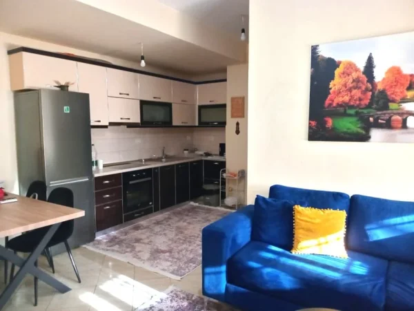 Tirane, shitet apartament 2+1 , 117 m² 123.000 € (Shkoze)