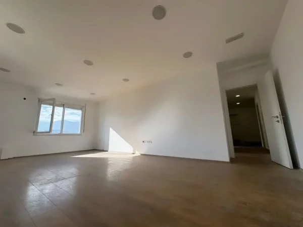 Tirane, shitet apartament 2+1 , 114 m² 268.000 € (Kika 2)