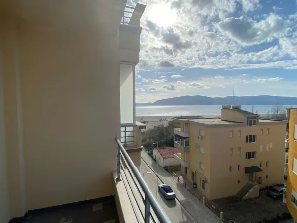 Vlore, shitet apartament 2+1+Ballkon Kati 4, 126 m² 208.000 € (Rruga : "Sazani")