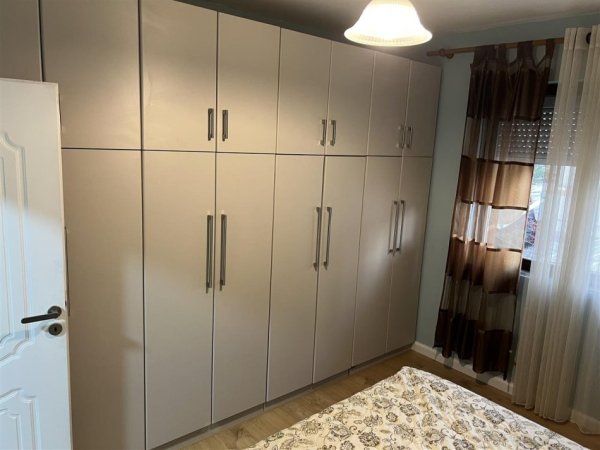 Tirane, jepet me qera apartament 1+1 Kati 4, 68 m² 560 € (21 dhjetori)