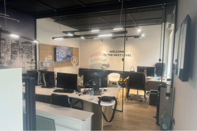 jepet me qera , 55 m² 100.000 € (Jepet ambient me qira tek Bulevardi Gjergj Fishta)
