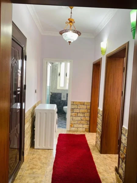 jepet me qera 80M2, 2+1, KATI 5 PALLAT EKZISTUES